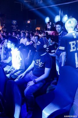 英雄联盟怎么玩彩票_雷竞技app官网网址2024雷竞技官网入口